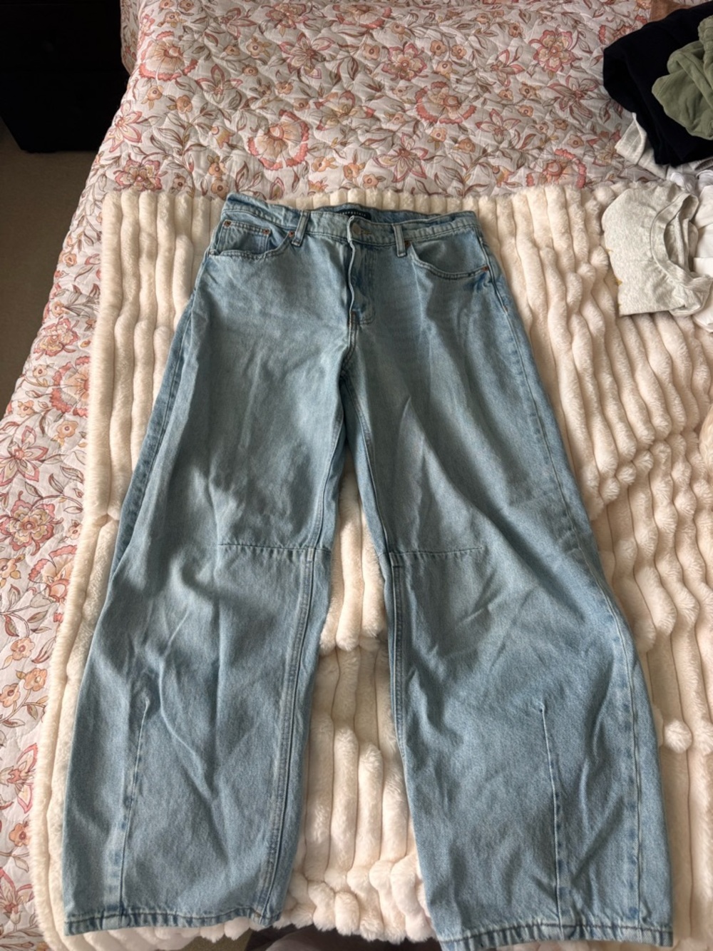 Aeropostale Light Blue Baggy Barrel Jeans
